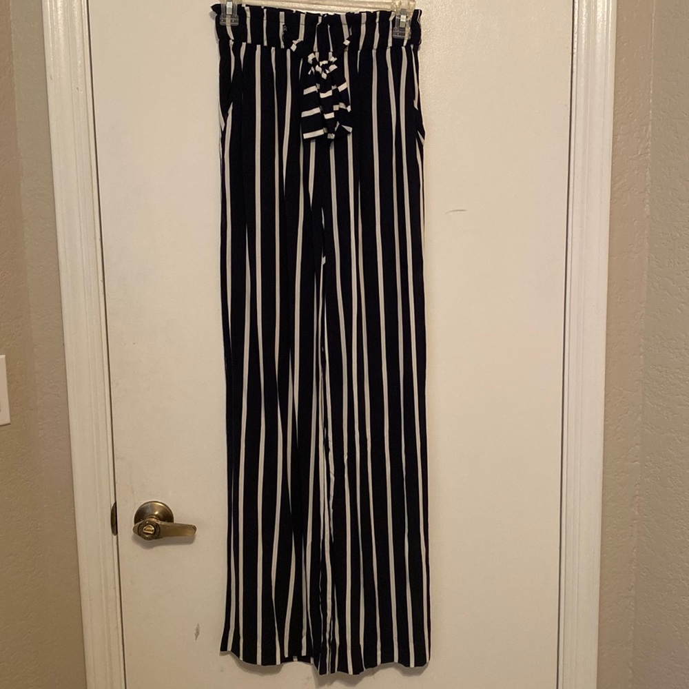 H&M size 2 black and white striped lightweight pants